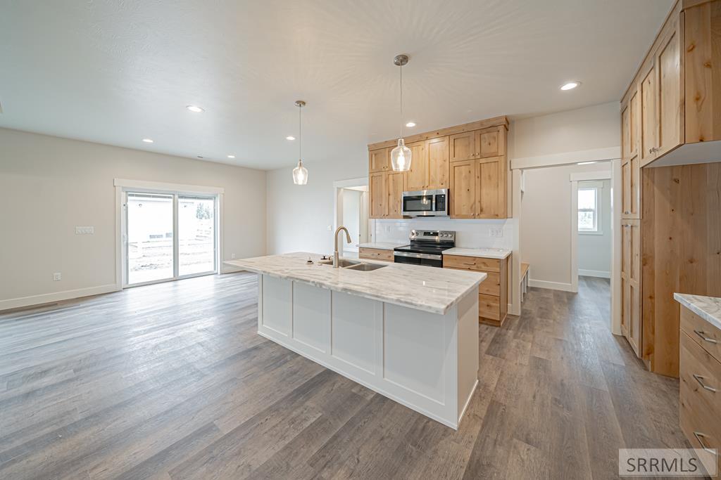 567 Bitterroot Drive