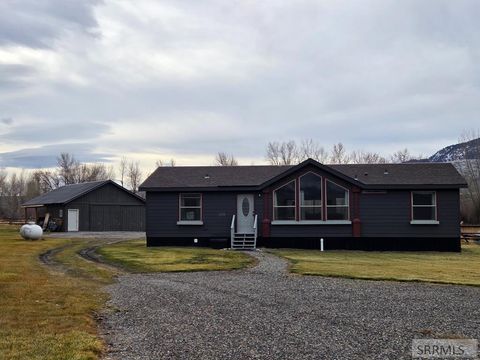 Photo of 1119 Hwy 28, SALMON, ID 83467 (MLS # 2181224)