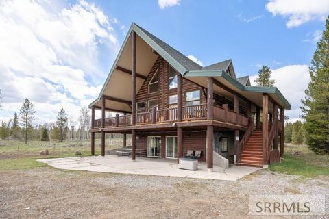 Photo of 3300 Lariat Road, ISLAND PARK, ID 83429 (MLS # 2186229)