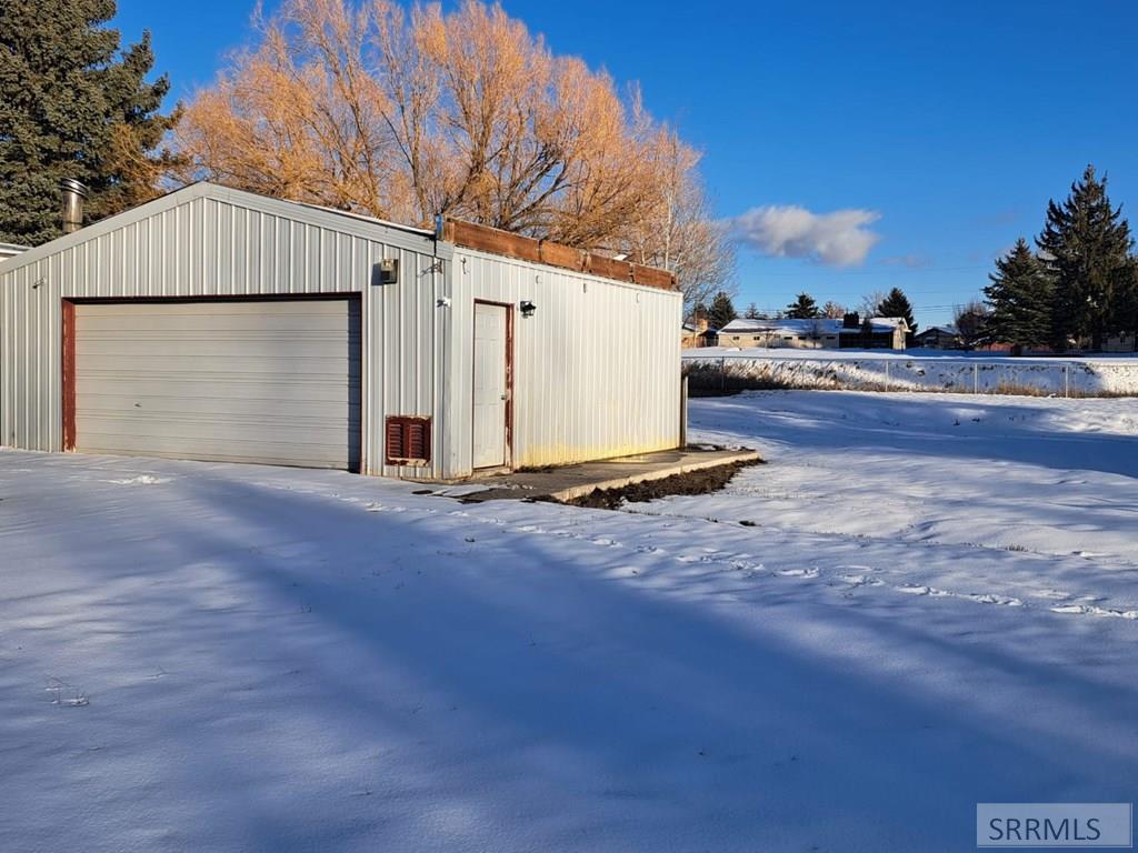 824 Dalmation Drive, IDAHO FALLS, Idaho image 2