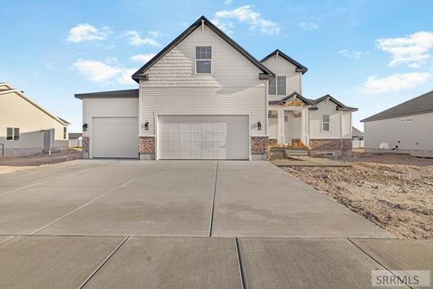 Photo of 426 Sage Lakes Blvd, IDAHO FALLS, ID 83401 (MLS # 2186230)