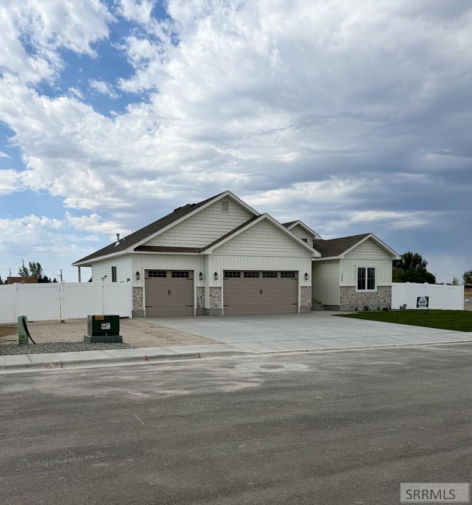 360 Meadow Walk Dr