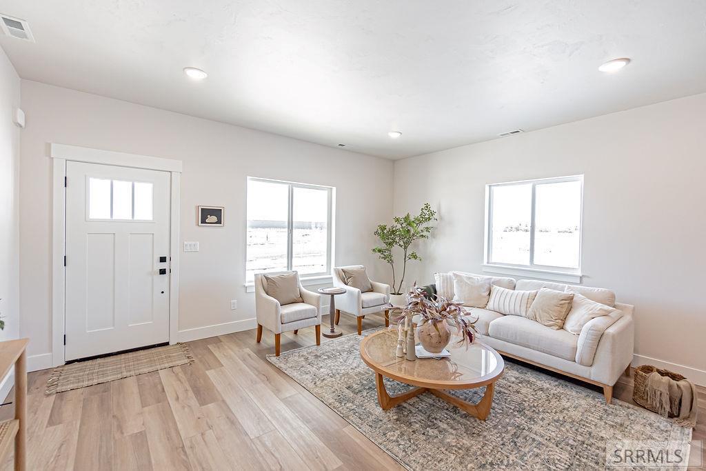 3847 Mountain Bluebird Way