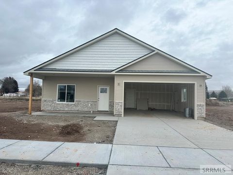 3847 Mountain Bluebird Way AMMON ID 83406