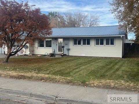 Photo of 1509 Garfield Street, IDAHO FALLS, ID 83401 (MLS # 2180454) Photo of 1509 Garfield Street, IDAHO FALLS, ID 83401 (MLS # 2180454)