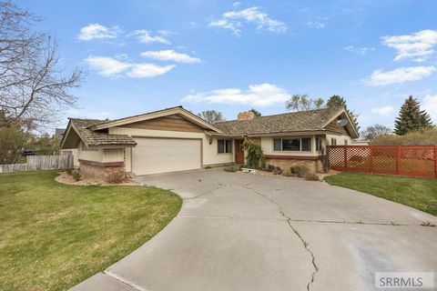 Photo of 775 Wooten Way, BLACKFOOT, ID 83221 (MLS # 2185013)