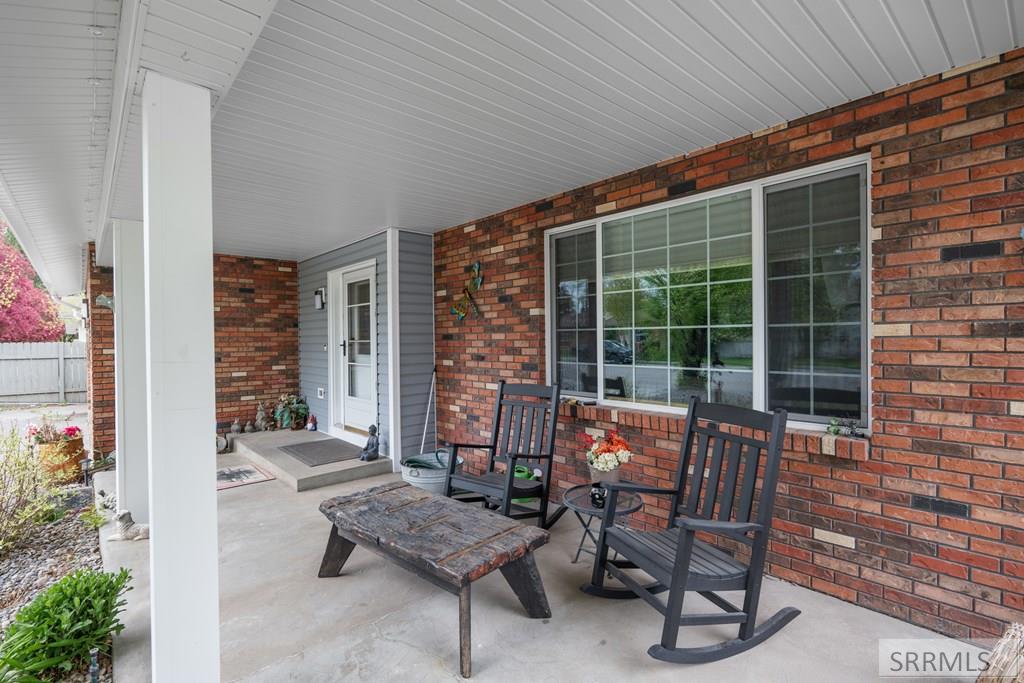 1263 Londonderry Avenue