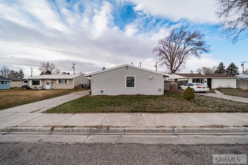 235 Bonneville Drive