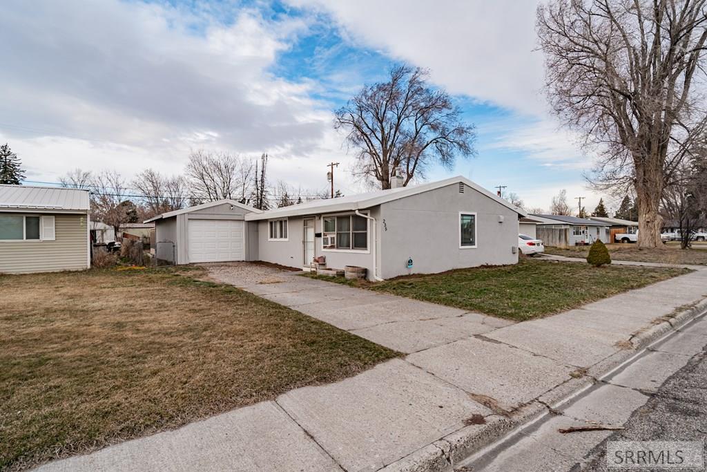 235 Bonneville Drive