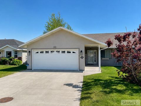 Photo of 509 Gwen Loop, BLACKFOOT, ID 83221 (MLS # 2187144)