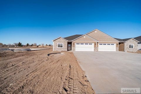 Photo of 572 Zions St, SHELLEY, ID 83274 (MLS # 2184904)