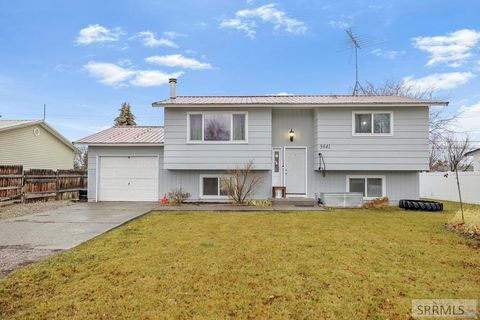 Photo of 3941 E 108 N, IDAHO FALLS, ID 83401 (MLS # 2181266)