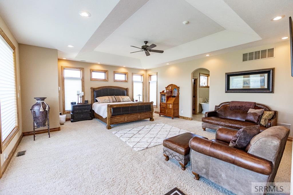 7695 N Riverfront Drive, IDAHO FALLS, Idaho image 29