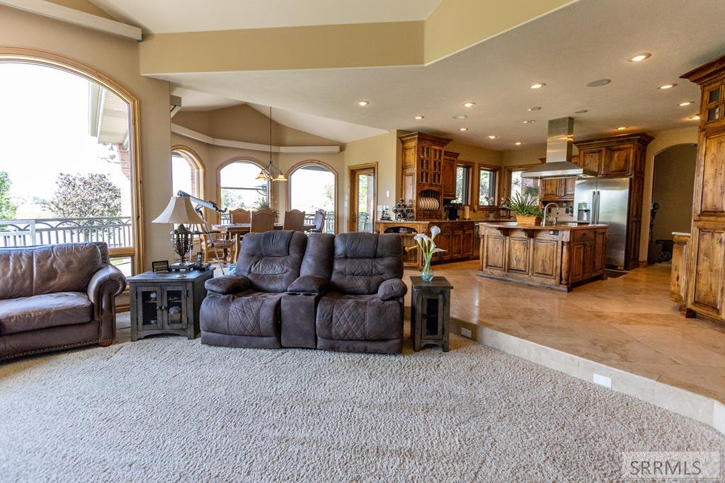 7695 N Riverfront Drive, IDAHO FALLS, Idaho image 26