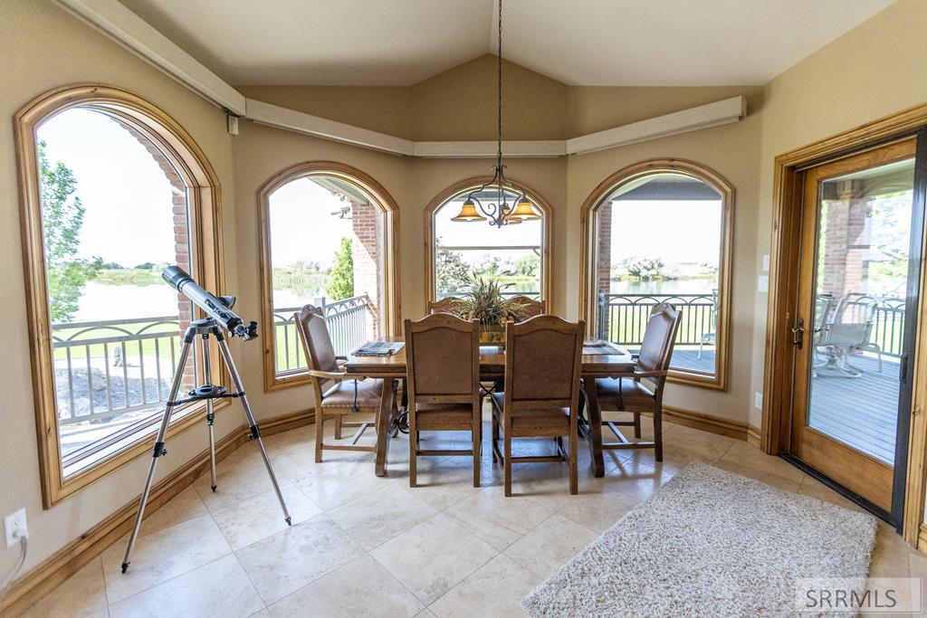 7695 N Riverfront Drive, IDAHO FALLS, Idaho image 27