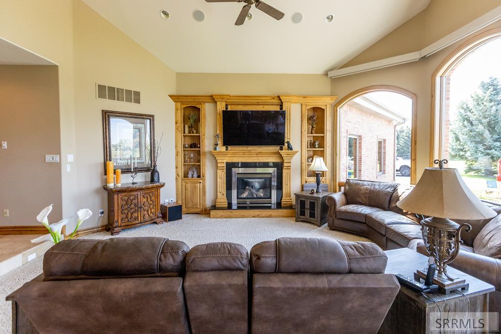 7695 N Riverfront Drive, IDAHO FALLS, Idaho image 24
