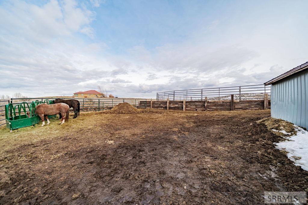 1000 E Butte Road, MENAN, Idaho image 29