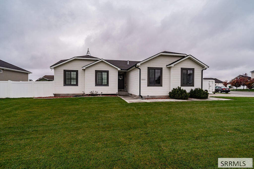 3203 Kodiak Lane