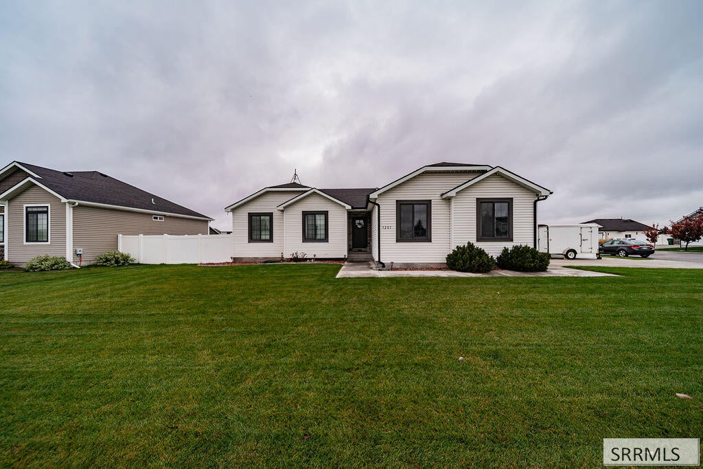 3203 Kodiak Lane