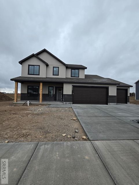 Photo of 2927 N Grant Avenue, IDAHO FALLS, ID 83401 (MLS # 2181245)
