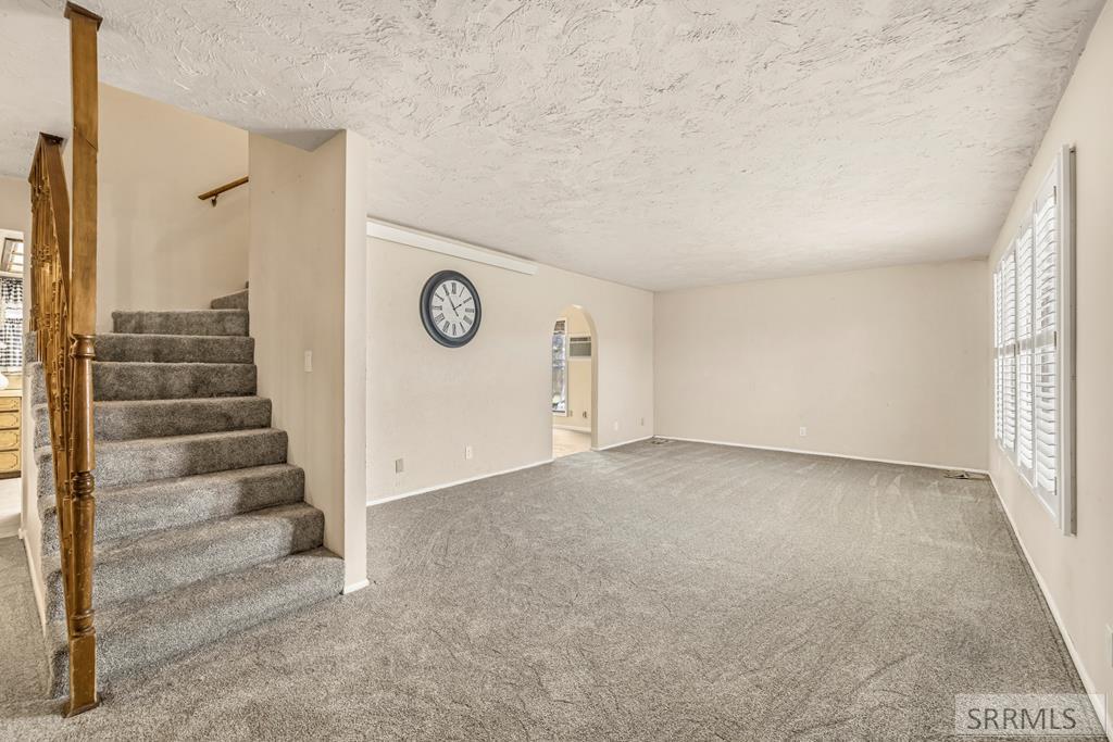 203 Hummingbird Place