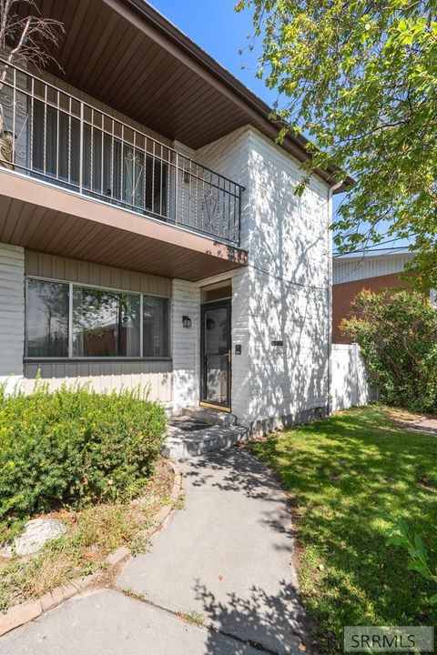 Photo of 1801 E 16th Street, IDAHO FALLS, ID 83404 (MLS # 2179568)