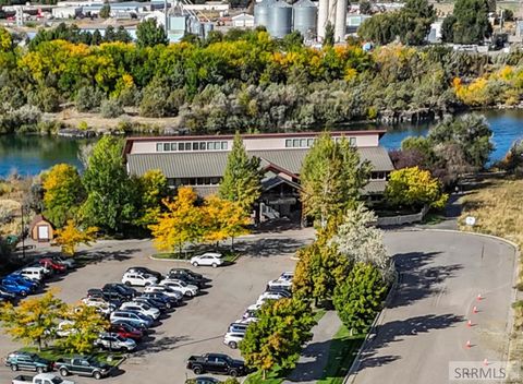 Photo of 1425 Higham Street, IDAHO FALLS, ID 83402 (MLS # 2172553)