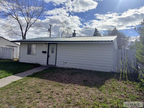 325 Bonneville Drive IDAHO FALLS ID 83401