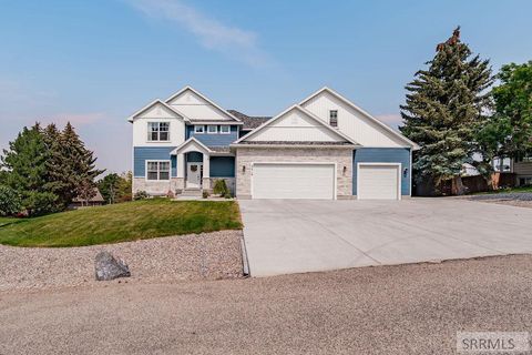Photo of 2219 E Olympic Avenue, IDAHO FALLS, ID 83404 (MLS # 2179392)