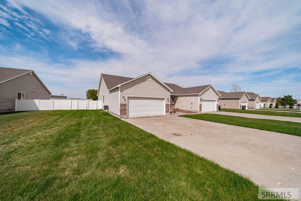 2947 Glenn Cove Court