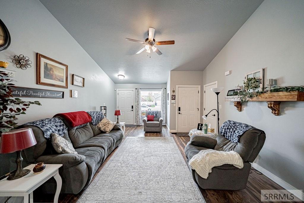 2947 Glenn Cove Court