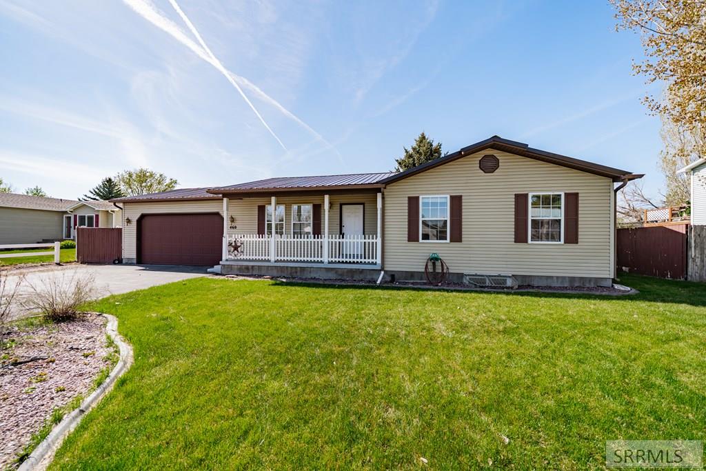 460 Hummingbird Lane, SHELLEY, Idaho image 2