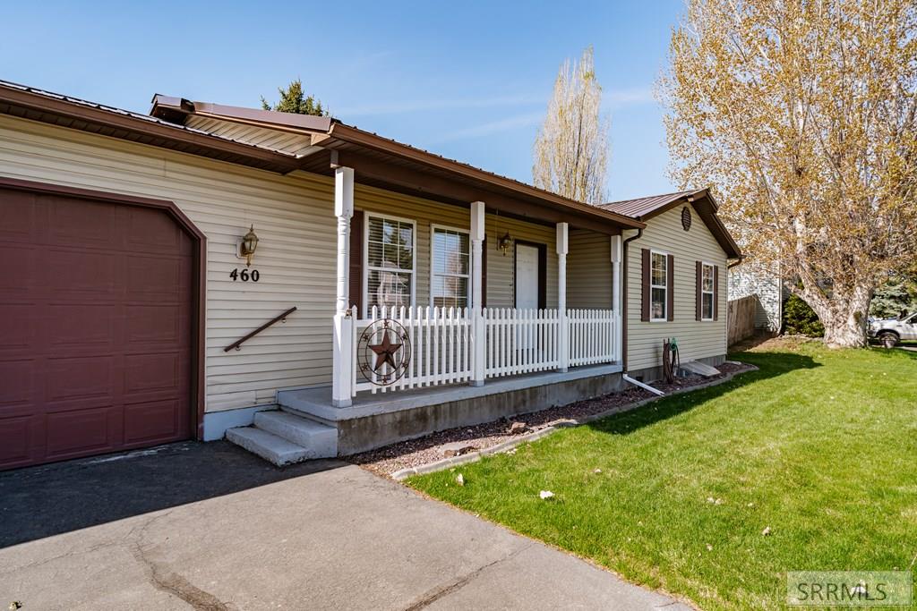 460 Hummingbird Lane, SHELLEY, Idaho image 5