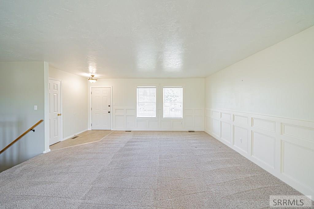 460 Hummingbird Lane, SHELLEY, Idaho image 9