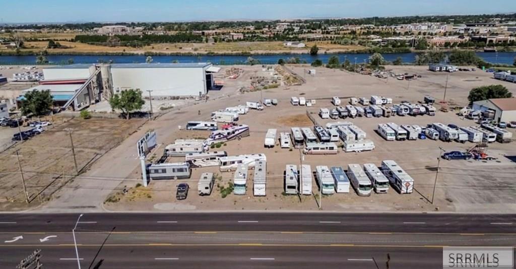 2000 Yellowstone Hwy