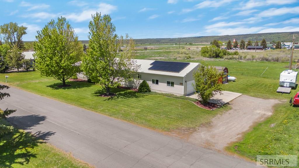 137 Spruce Street, ASHTON, Idaho image 2
