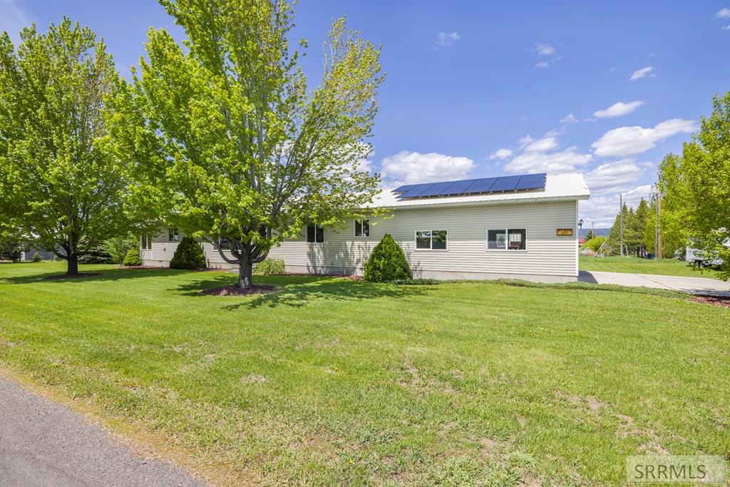 137 Spruce Street, ASHTON, Idaho image 4