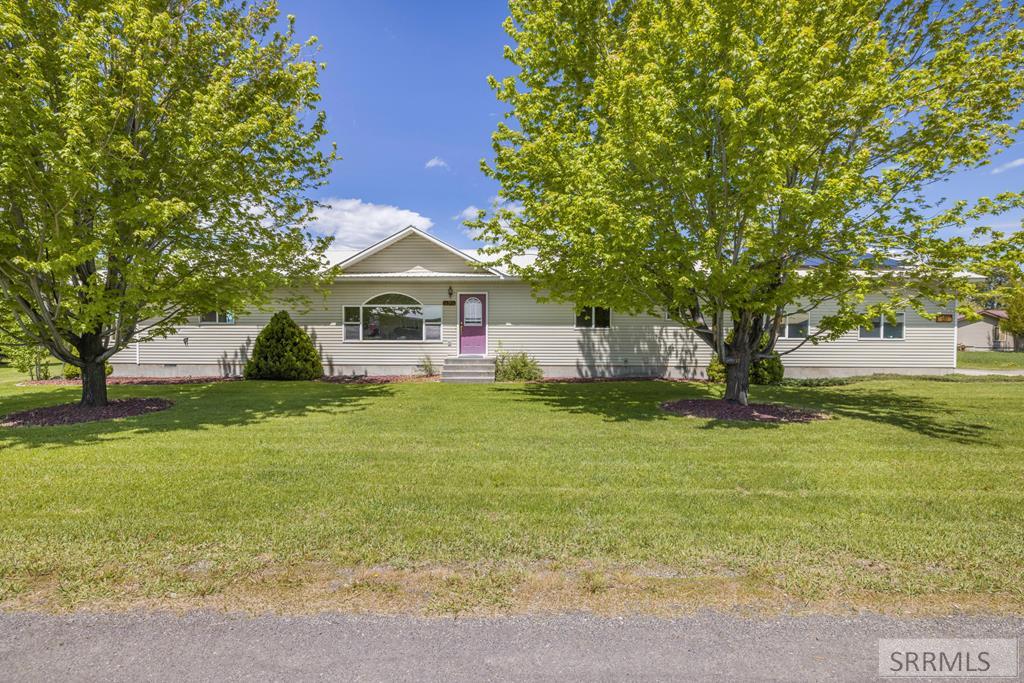 137 Spruce Street, ASHTON, Idaho image 1