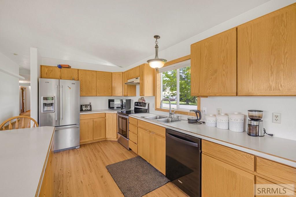 137 Spruce Street, ASHTON, Idaho image 11