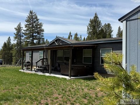 Photo of 3544 Browning Road, ISLAND PARK, ID 83429 (MLS # 2184863)