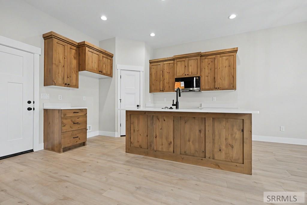 3701 Kingsboro Avenue