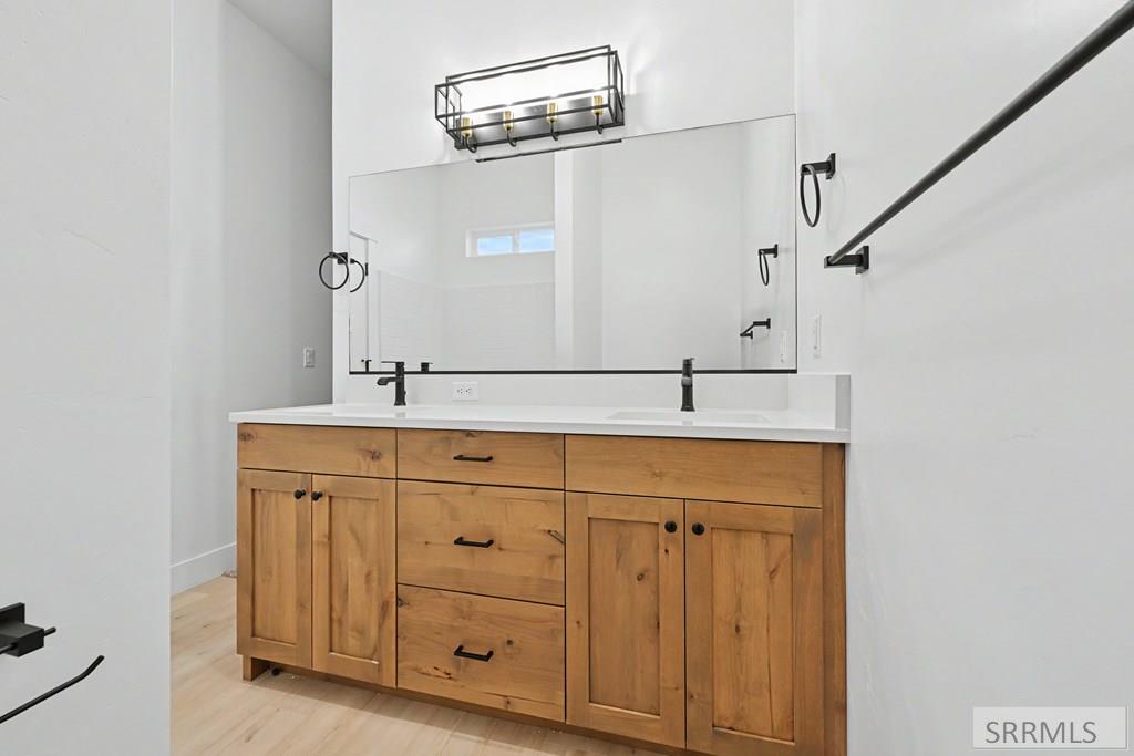 3701 Kingsboro Avenue