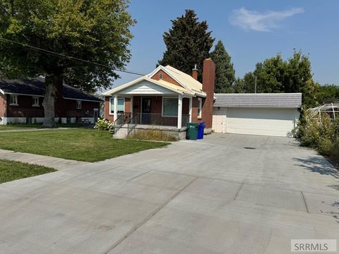 Photo of 65 E 2nd N, REXBURG, ID 83440 (MLS # 2185456)