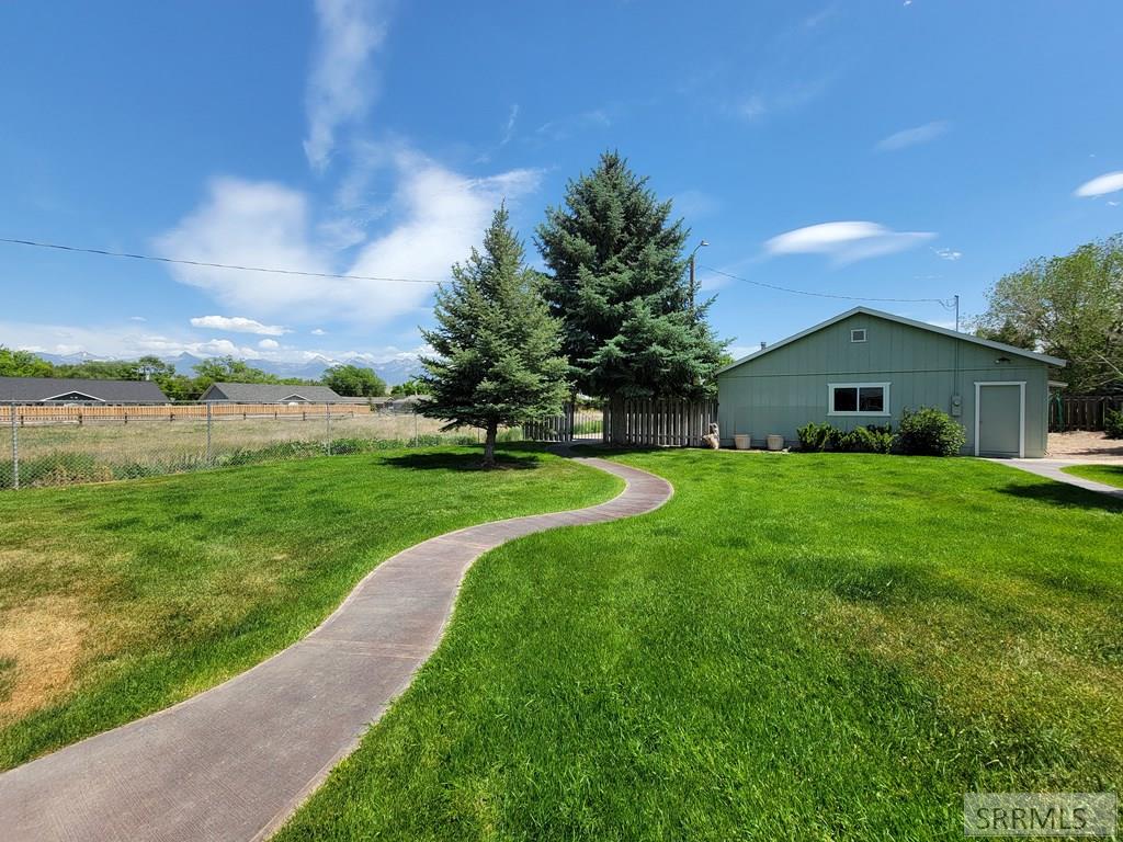 211 Dahle Avenue, SALMON, Idaho image 10