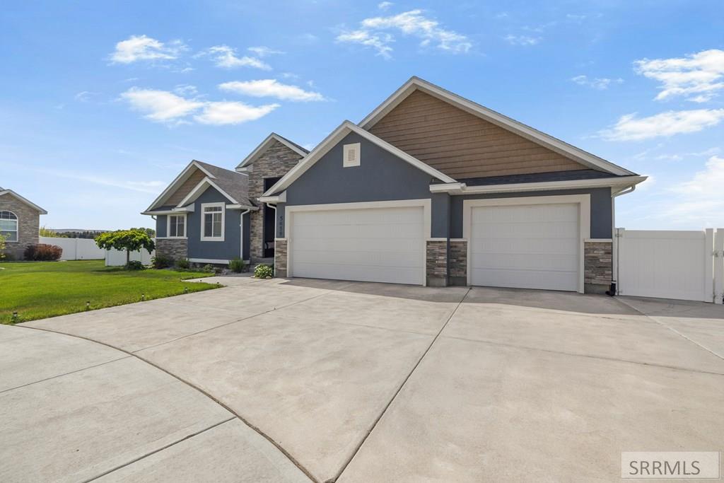 5659 Jolyn Way