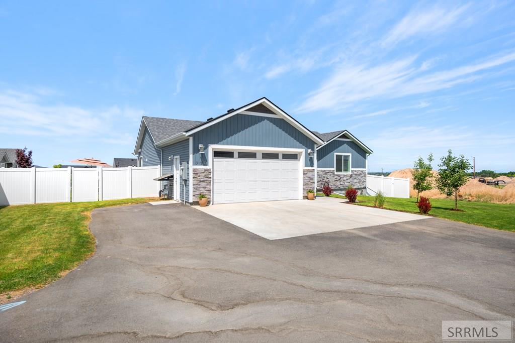 712 Rustic Road, POCATELLO, Idaho image 2