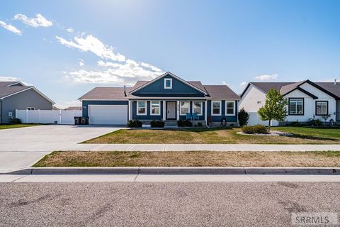 Photo of 6820 S Broyhill Ave, IDAHO FALLS, ID 83402 (MLS # 2186117)