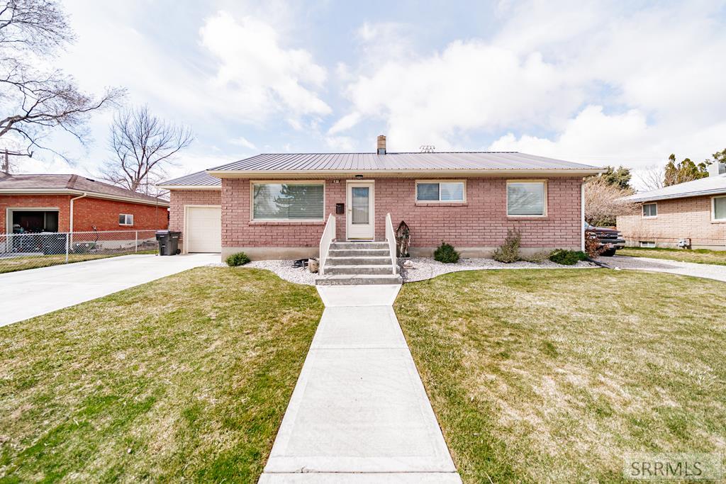 630 Holley Street, SHELLEY, Idaho image 1