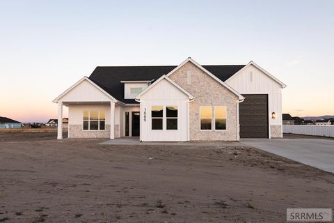 Photo of 1569 N 835 E, SHELLEY, ID 83274 (MLS # 2180711)