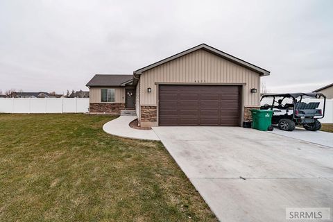 Photo of 4099 Deloy Drive, IDAHO FALLS, ID 83401 (MLS # 2181631)
